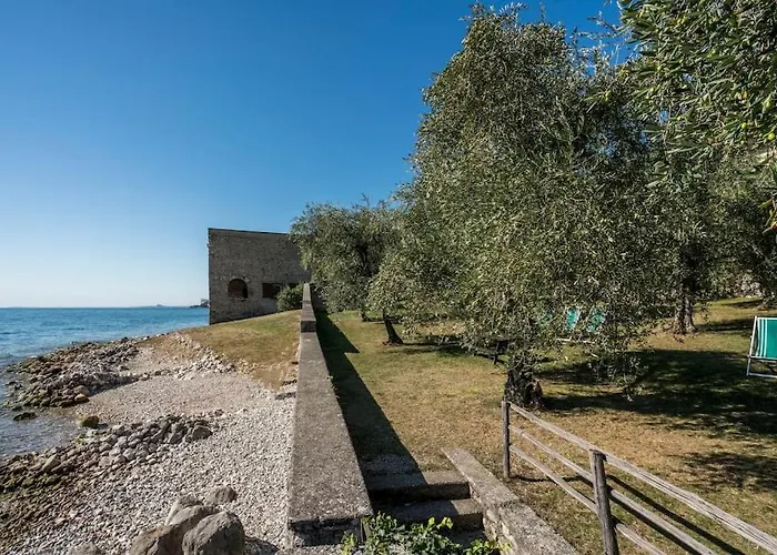 Oleandro Directly On The Gargnano